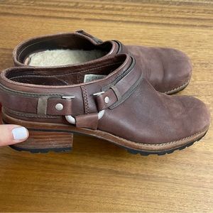 Ugg Australia Womens Slip On Clogs Lined Mules size 9